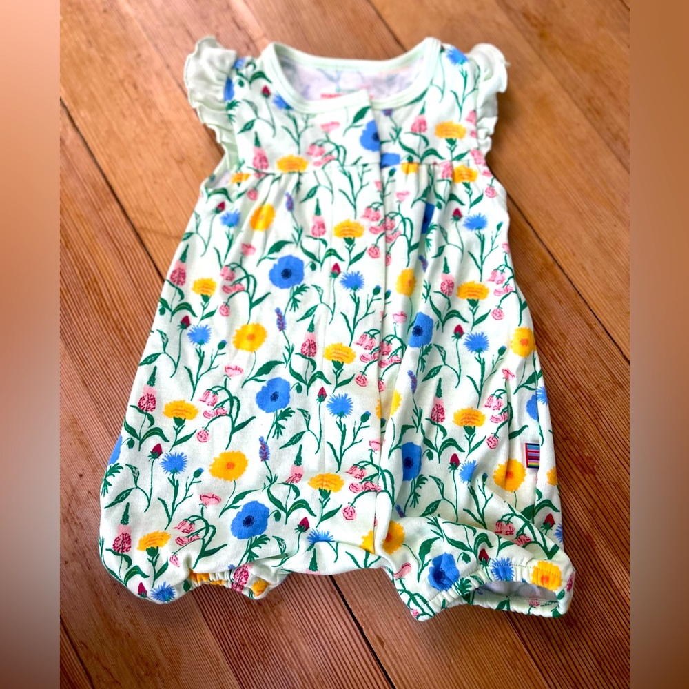 Magnetic Me Romper NWOT 3-6 Months